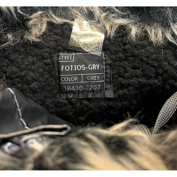 Ladies Size 7.5 Flexus by Spring Step Fur Lined Silver Boots Rain Snow Calf NWT - Picture 9 of 9